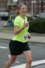 Janet Aardema running the Richmond SunTrust Marathon and McDonald's Half Marathon, on Saturday, November 14, 2009.

Filename: SRM_20091114_11483862.JPG
Aperture: f/4.0
Shutter Speed: 1/1000
Body: Canon EOS-1D Mark II
Lens: Canon EF 80-200mm f/2.8 L