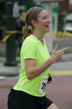 Janet Aardema running the Richmond SunTrust Marathon and McDonald's Half Marathon, on Saturday, November 14, 2009.

Filename: SRM_20091114_11483967.JPG
Aperture: f/4.0
Shutter Speed: 1/1000
Body: Canon EOS-1D Mark II
Lens: Canon EF 80-200mm f/2.8 L