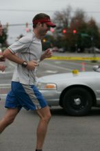 John Saalwachter running the Richmond SunTrust Marathon and McDonald's Half Marathon, on Saturday, November 14, 2009.

Filename: SRM_20091114_11520777.JPG
Aperture: f/4.0
Shutter Speed: 1/1250
Body: Canon EOS-1D Mark II
Lens: Canon EF 80-200mm f/2.8 L