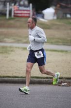 The Rocket City Marathon on Saturday, December 12, 2009 in Huntsville.

Filename: SRM_20091212_11215015.JPG
Aperture: f/2.8
Shutter Speed: 1/800
Body: Canon EOS-1D Mark II
Lens: Canon EF 80-200mm f/2.8 L