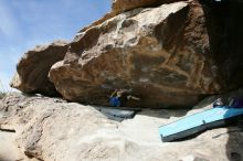 Bouldering during the Hueco Tanks Awesome Fest 14.2.

Filename: srm_20140223_12191428.jpg
Aperture: f/5.6
Shutter Speed: 1/1000
Body: Canon EOS-1D Mark II
Lens: Canon EF 16-35mm f/2.8 L