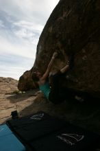 Bouldering during the Hueco Tanks Awesome Fest 14.2.

Filename: srm_20140223_14483659.jpg
Aperture: f/8.0
Shutter Speed: 1/320
Body: Canon EOS-1D Mark II
Lens: Canon EF 16-35mm f/2.8 L