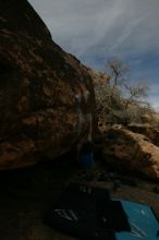 Bouldering during the Hueco Tanks Awesome Fest 14.2.

Filename: srm_20140223_15134280.jpg
Aperture: f/8.0
Shutter Speed: 1/250
Body: Canon EOS-1D Mark II
Lens: Canon EF 16-35mm f/2.8 L