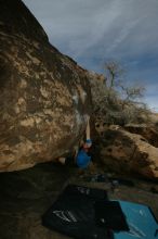 Bouldering during the Hueco Tanks Awesome Fest 14.2.

Filename: srm_20140223_15134682.jpg
Aperture: f/8.0
Shutter Speed: 1/250
Body: Canon EOS-1D Mark II
Lens: Canon EF 16-35mm f/2.8 L