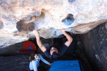 Bouldering in Hueco Tanks on 02/20/2016

Filename: SRM_20160220_1314380.JPG
Aperture: f/3.2
Shutter Speed: 1/250
Body: Canon EOS 20D
Lens: Canon EF 16-35mm f/2.8 L