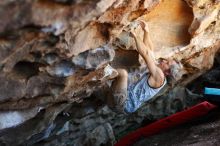 

Filename: SRM_20171020_1340171.jpg
Aperture: f/4.0
Shutter Speed: 1/320
Body: Canon EOS-1D Mark II
Lens: Canon EF 85mm f/1.2 L II