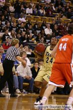 The Georgia Tech women's basketball team played Clemson.

Filename: img_0544_std.jpg
Aperture: f/2.8
Shutter Speed: 1/320
Body: Canon EOS DIGITAL REBEL
Lens: Canon EF 80-200mm f/2.8 L