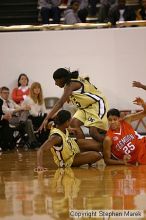 The Georgia Tech women's basketball team played Clemson.

Filename: img_0734_std.jpg
Aperture: f/2.8
Shutter Speed: 1/320
Body: Canon EOS DIGITAL REBEL
Lens: Canon EF 80-200mm f/2.8 L