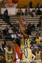 The Georgia Tech women's basketball team played Clemson.

Filename: img_0740_std.jpg
Aperture: f/2.8
Shutter Speed: 1/320
Body: Canon EOS DIGITAL REBEL
Lens: Canon EF 80-200mm f/2.8 L