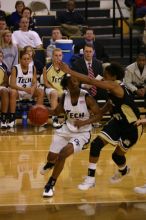 The Georgia Tech women's basketball team played Wake Forest.

Filename: IMG_1156.jpg
Aperture: f/2.8
Shutter Speed: 1/320
Body: Canon EOS DIGITAL REBEL
Lens: Canon EF 80-200mm f/2.8 L