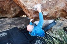 Bouldering in Hueco Tanks on 12/30/2018 with Blue Lizard Climbing and Yoga

Filename: SRM_20181230_1636250.jpg
Aperture: f/4.0
Shutter Speed: 1/250
Body: Canon EOS-1D Mark II
Lens: Canon EF 16-35mm f/2.8 L