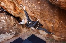 Bouldering in Hueco Tanks on 01/13/2019 with Blue Lizard Climbing and Yoga

Filename: SRM_20190113_1216320.jpg
Aperture: f/3.2
Shutter Speed: 1/320
Body: Canon EOS-1D Mark II
Lens: Canon EF 16-35mm f/2.8 L