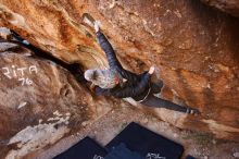 Bouldering in Hueco Tanks on 01/13/2019 with Blue Lizard Climbing and Yoga

Filename: SRM_20190113_1220231.jpg
Aperture: f/3.2
Shutter Speed: 1/320
Body: Canon EOS-1D Mark II
Lens: Canon EF 16-35mm f/2.8 L