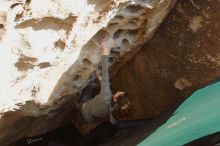 Bouldering in Hueco Tanks on 02/03/2019 with Blue Lizard Climbing and Yoga

Filename: SRM_20190203_1604080.jpg
Aperture: f/5.0
Shutter Speed: 1/1600
Body: Canon EOS-1D Mark II
Lens: Canon EF 16-35mm f/2.8 L