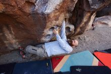 Bouldering in Hueco Tanks on 02/24/2019 with Blue Lizard Climbing and Yoga

Filename: SRM_20190224_1252310.jpg
Aperture: f/5.6
Shutter Speed: 1/250
Body: Canon EOS-1D Mark II
Lens: Canon EF 16-35mm f/2.8 L