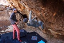 Bouldering in Hueco Tanks on 02/24/2019 with Blue Lizard Climbing and Yoga

Filename: SRM_20190224_1346451.jpg
Aperture: f/5.0
Shutter Speed: 1/160
Body: Canon EOS-1D Mark II
Lens: Canon EF 16-35mm f/2.8 L