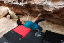 Bouldering in Hueco Tanks on 03/08/2019 with Blue Lizard Climbing and Yoga

Filename: SRM_20190308_1317270.jpg
Aperture: f/5.0
Shutter Speed: 1/320
Body: Canon EOS-1D Mark II
Lens: Canon EF 16-35mm f/2.8 L