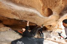 Bouldering in Hueco Tanks on 03/09/2019 with Blue Lizard Climbing and Yoga

Filename: SRM_20190309_1526380.jpg
Aperture: f/5.6
Shutter Speed: 1/250
Body: Canon EOS-1D Mark II
Lens: Canon EF 16-35mm f/2.8 L