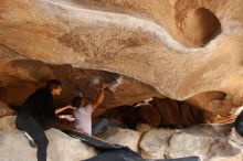 Bouldering in Hueco Tanks on 03/09/2019 with Blue Lizard Climbing and Yoga

Filename: SRM_20190309_1527050.jpg
Aperture: f/5.6
Shutter Speed: 1/250
Body: Canon EOS-1D Mark II
Lens: Canon EF 16-35mm f/2.8 L