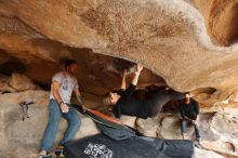 Bouldering in Hueco Tanks on 03/09/2019 with Blue Lizard Climbing and Yoga

Filename: SRM_20190309_1530510.jpg
Aperture: f/5.6
Shutter Speed: 1/250
Body: Canon EOS-1D Mark II
Lens: Canon EF 16-35mm f/2.8 L