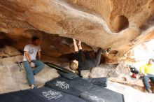 Bouldering in Hueco Tanks on 03/09/2019 with Blue Lizard Climbing and Yoga

Filename: SRM_20190309_1531450.jpg
Aperture: f/5.6
Shutter Speed: 1/250
Body: Canon EOS-1D Mark II
Lens: Canon EF 16-35mm f/2.8 L