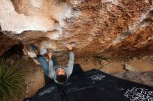 Bouldering in Hueco Tanks on 03/10/2019 with Blue Lizard Climbing and Yoga

Filename: SRM_20190310_1044050.jpg
Aperture: f/5.6
Shutter Speed: 1/160
Body: Canon EOS-1D Mark II
Lens: Canon EF 16-35mm f/2.8 L