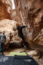 Bouldering in Hueco Tanks on 03/10/2019 with Blue Lizard Climbing and Yoga

Filename: SRM_20190310_1514040.jpg
Aperture: f/5.6
Shutter Speed: 1/125
Body: Canon EOS-1D Mark II
Lens: Canon EF 16-35mm f/2.8 L