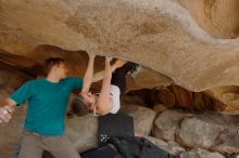 Bouldering in Hueco Tanks on 04/13/2019 with Blue Lizard Climbing and Yoga

Filename: SRM_20190413_1255020.jpg
Aperture: f/5.6
Shutter Speed: 1/320
Body: Canon EOS-1D Mark II
Lens: Canon EF 16-35mm f/2.8 L
