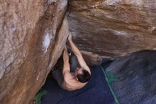 Bouldering in Hueco Tanks on 12/14/2019 with Blue Lizard Climbing and Yoga
Filename: SRM_20191214_1623240.jpg
Aperture: f/4.0
Shutter Speed: 1/250
Body: Canon EOS-1D Mark II
Lens: Canon EF 16-35mm f/2.8 L