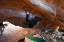 Bouldering in Hueco Tanks on 12/16/2019 with Blue Lizard Climbing and Yoga
Filename: SRM_20191216_1725590.jpg
Aperture: f/2.8
Shutter Speed: 1/200
Body: Canon EOS-1D Mark II
Lens: Canon EF 16-35mm f/2.8 L