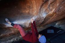 Bouldering in Hueco Tanks on 01/12/2020 with Blue Lizard Climbing and Yoga
Filename: SRM_20200112_1656300.jpg
Aperture: f/5.6
Shutter Speed: 1/250
Body: Canon EOS-1D Mark II
Lens: Canon EF 16-35mm f/2.8 L