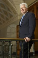 Portrait of UT Vice President and Chief Financial Officer Kevin Hegarty.

Filename: SRM_20061211_0910280.jpg
Aperture: f/3.5
Shutter Speed: 1/200
Body: Canon EOS-1D Mark II
Lens: Canon EF 50mm f/1.8 II