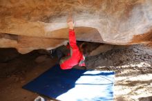 Bouldering in Hueco Tanks on 02/08/2020 with Blue Lizard Climbing and Yoga
Filename: SRM_20200208_1635440.jpg
Aperture: f/2.8
Shutter Speed: 1/250
Body: Canon EOS-1D Mark II
Lens: Canon EF 16-35mm f/2.8 L