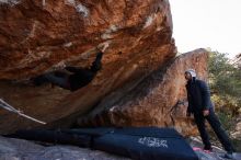Bouldering in Hueco Tanks on 01/06/2020 with Blue Lizard Climbing and Yoga
Filename: SRM_20200106_1222350.jpg
Aperture: f/6.3
Shutter Speed: 1/320
Body: Canon EOS-1D Mark II
Lens: Canon EF 16-35mm f/2.8 L