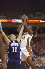 Forward Tiffany Jackson, #33. The lady longhorns defeated the Oral Roberts University's (ORU) Golden Eagles 79-40 Saturday night.
Filename: SRM_20061125_1344466.jpg
Aperture: f/2.8
Shutter Speed: 1/400
Body: Canon EOS-1D Mark II
Lens: Canon EF 80-200mm f/2.8 L