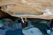 Bouldering in Hueco Tanks on 03/07/2020 with Blue Lizard Climbing and Yoga

Filename: SRM_20200307_1140021.jpg
Aperture: f/5.6
Shutter Speed: 1/320
Body: Canon EOS-1D Mark II
Lens: Canon EF 16-35mm f/2.8 L