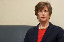 Portraits of UT Vice President of Employee and Campus Services Patricia L Clubb.
Filename: SRM_20070301_1407221.jpg
Aperture: f/4.5
Shutter Speed: 1/250
Body: Canon EOS 20D
Lens: Canon EF 50mm f/1.8 II