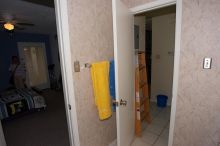 Condominium hunting with Beth.
Filename: SRM_20070404_1637243.jpg
Aperture: f/8.0
Shutter Speed: 1/200
Body: Canon EOS-1D Mark II
Lens: Sigma 15-30mm f/3.5-4.5 EX Aspherical DG DF