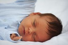 Baby Maddox Helbing, 3 weeks old, at Lake Oconee on Friday, November 27, 2009.
Filename: SRM_20091127_16242546.JPG
Aperture: f/2.8
Shutter Speed: 1/320
Body: Canon EOS 20D
Lens: Canon EF 80-200mm f/2.8 L