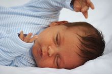 Baby Maddox Helbing, 3 weeks old, at Lake Oconee on Friday, November 27, 2009.
Filename: SRM_20091127_16242547.JPG
Aperture: f/2.8
Shutter Speed: 1/320
Body: Canon EOS 20D
Lens: Canon EF 80-200mm f/2.8 L