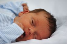 Baby Maddox Helbing, 3 weeks old, at Lake Oconee on Friday, November 27, 2009.
Filename: SRM_20091127_16245854.JPG
Aperture: f/2.8
Shutter Speed: 1/320
Body: Canon EOS 20D
Lens: Canon EF 80-200mm f/2.8 L