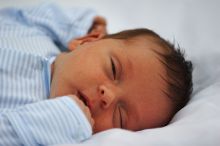 Baby Maddox Helbing, 3 weeks old, at Lake Oconee on Friday, November 27, 2009.
Filename: SRM_20091127_16245855.JPG
Aperture: f/2.8
Shutter Speed: 1/320
Body: Canon EOS 20D
Lens: Canon EF 80-200mm f/2.8 L