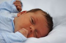 Baby Maddox Helbing, 3 weeks old, at Lake Oconee on Friday, November 27, 2009.
Filename: SRM_20091127_16250057.JPG
Aperture: f/2.8
Shutter Speed: 1/320
Body: Canon EOS 20D
Lens: Canon EF 80-200mm f/2.8 L