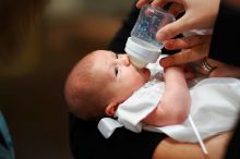 

Filename: SRM_20110108_17111876.JPG
Aperture: f/1.2
Shutter Speed: 1/60
Body: Canon EOS-1D Mark II
Lens: Canon EF 85mm f/1.2 L II