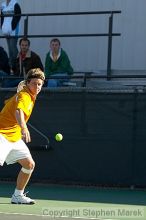 Filename: crw_7901_std.jpg
Aperture: f/4.5
Shutter Speed: 1/640
Body: Canon EOS DIGITAL REBEL
Lens: Canon EF 80-200mm f/2.8 L