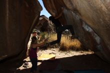 Bouldering in Hueco Tanks on 02/27/2016 with Blue Lizard Climbing and Yoga
Filename: SRM_20160227_1323330.JPG
Aperture: f/8.0
Shutter Speed: 1/250
Body: Canon EOS 20D
Lens: Canon EF 16-35mm f/2.8 L