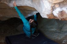 Filename: SRM_20170129_1043240.jpg
Aperture: f/2.0
Shutter Speed: 1/250
Body: Canon EOS-1D Mark II
Lens: Canon EF 85mm f/1.2 L II