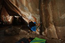 Bouldering in Hueco Tanks on 10/19/2018 with Blue Lizard Climbing and Yoga
Filename: SRM_20181019_1731330.jpg
Aperture: f/7.1
Shutter Speed: 1/250
Body: Canon EOS-1D Mark II
Lens: Canon EF 16-35mm f/2.8 L