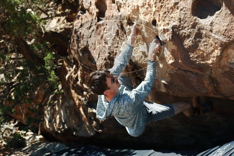 Bouldering in Hueco Tanks on 06/15/2019 with Blue Lizard Climbing and Yoga

Filename: SRM_20190615_1018500.jpg
Aperture: f/3.5
Shutter Speed: 1/800
Body: Canon EOS-1D Mark II
Lens: Canon EF 50mm f/1.8 II