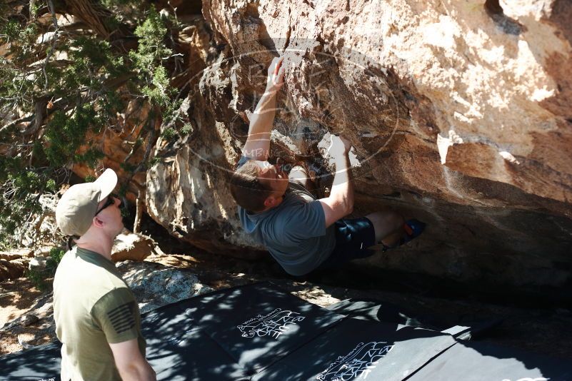 Bouldering in Hueco Tanks on 06/15/2019 with Blue Lizard Climbing and Yoga

Filename: SRM_20190615_1022520.jpg
Aperture: f/4.0
Shutter Speed: 1/400
Body: Canon EOS-1D Mark II
Lens: Canon EF 50mm f/1.8 II